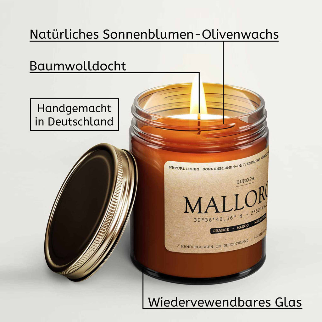 Infografik zur Stockholm Duftkerze mit Details zu natürlichem Sonnenblumen-Olivenwachs, Baumwolldocht und wiederverwendbarem Glas.